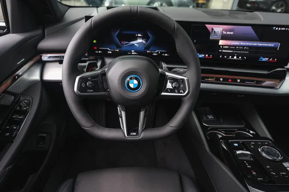 BMW i5 eDrive40 M Sport uit 2026, foto 3