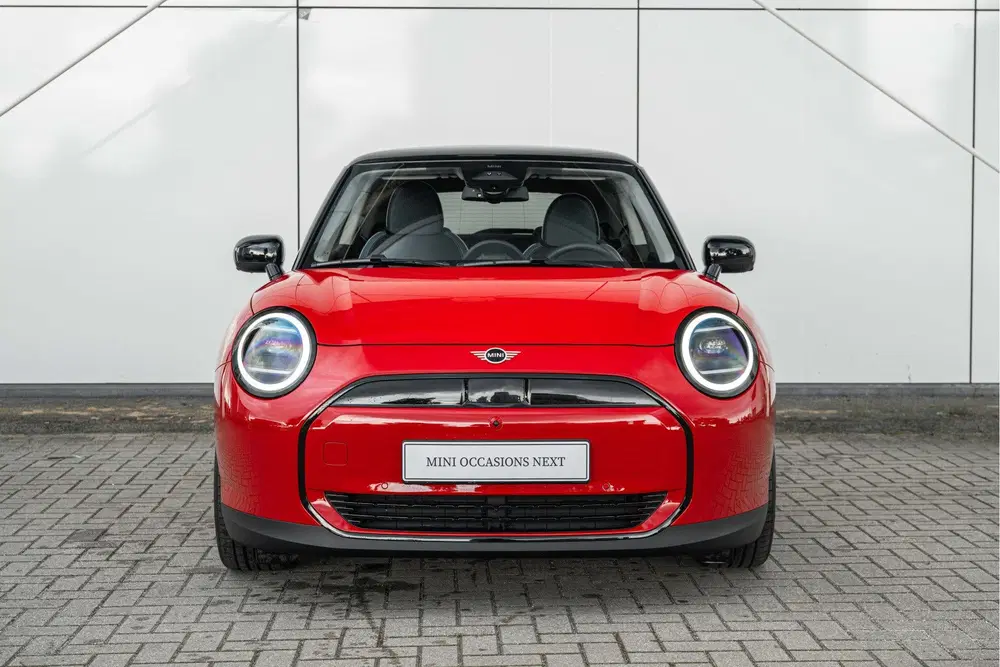 Mini Hatchback Cooper E uit 2024, foto 11