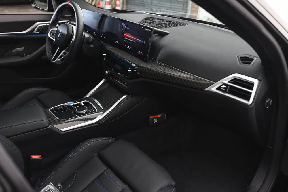 BMW i4 M60 uit 2025, foto 10