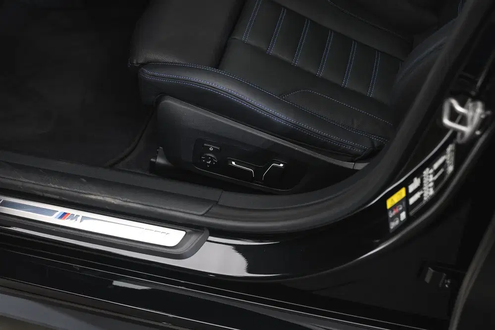 BMW i4 M60 uit 2025, foto 14