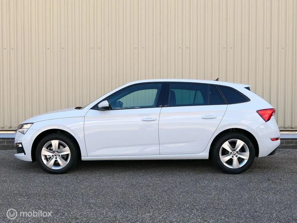 Skoda Scala 1.0 TSI Sport Business uit 2024, foto 10