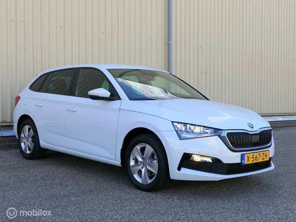 Skoda Scala 1.0 TSI Sport Business uit 2024, foto 3