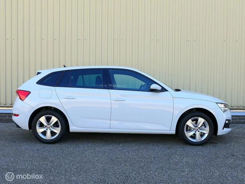 Skoda Scala 1.0 TSI Sport Business uit 2024, foto 6