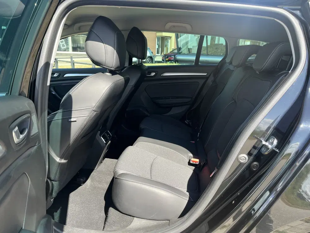 Renault Megane Mégane Estate 1.3 TCe 141PK Intens uit 2022, foto 14