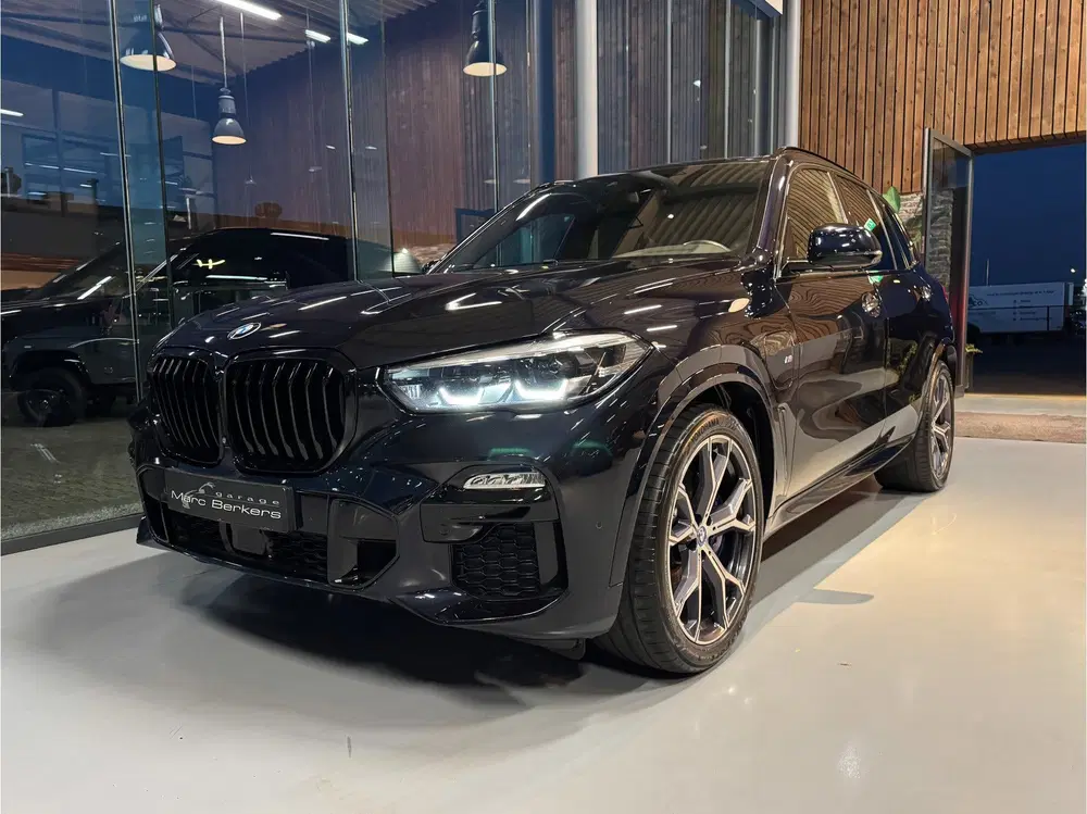 BMW X5 xDrive45e High Exe. M-Sport Pano H+K 21" ( uit 2020