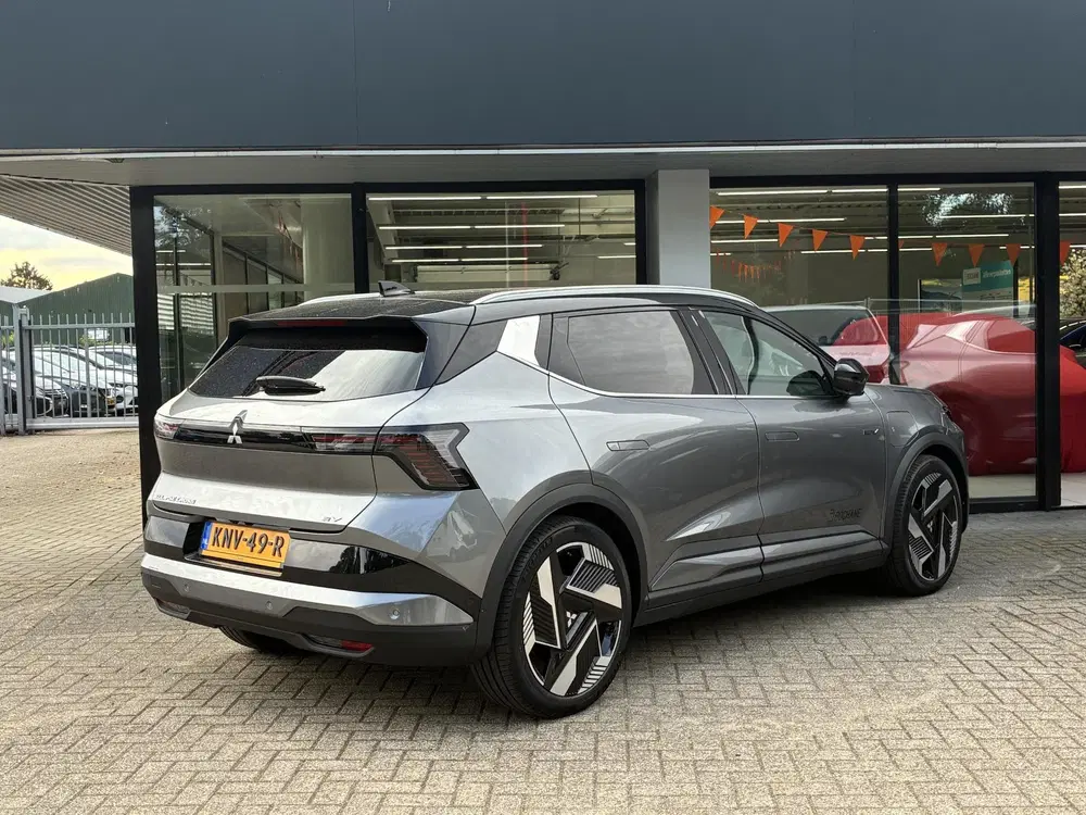 Mitsubishi Eclipse Cross Intense+ 87 kWh uit 2026, foto 4