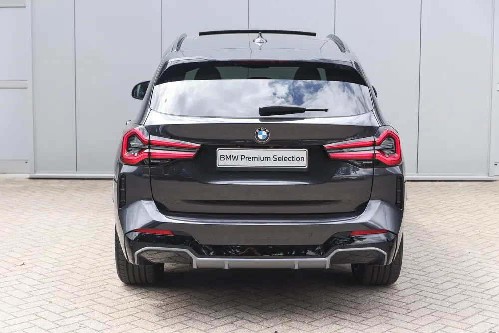 BMW iX3 High Executive uit 2024, foto 7