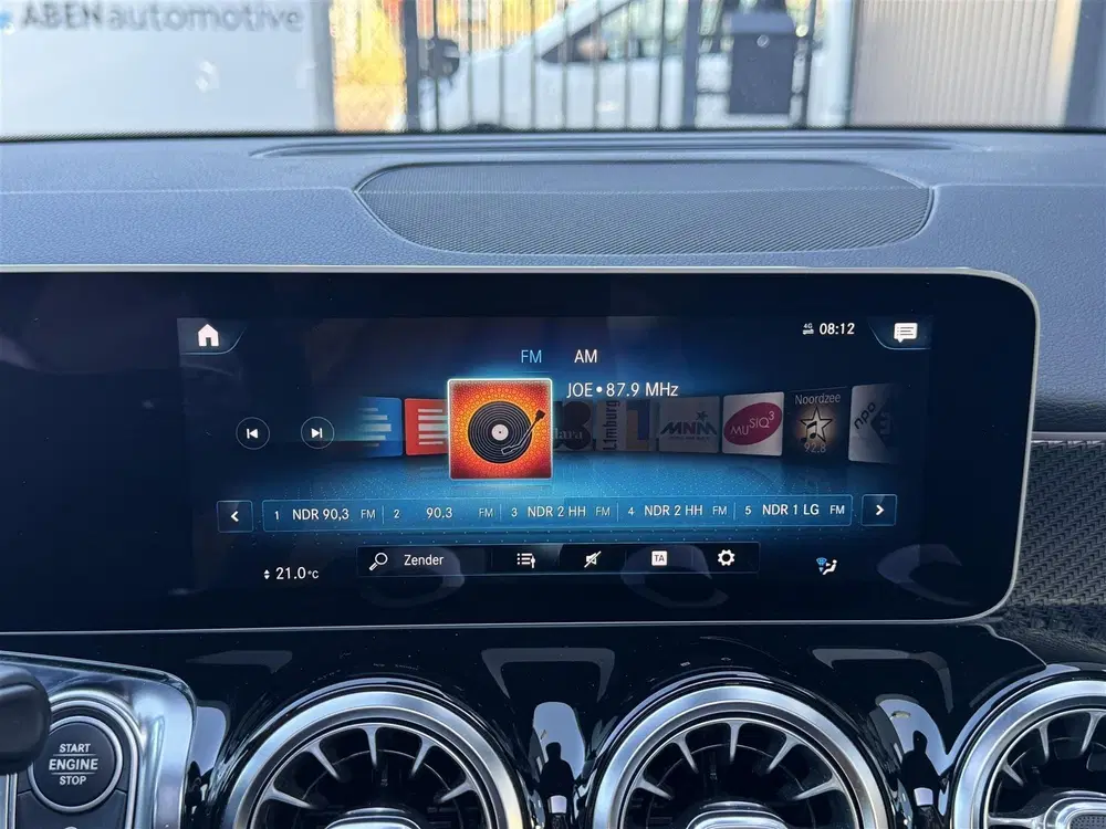 Mercedes-Benz GLB 200 Business Solution AMG (PANO uit 2020, foto 12