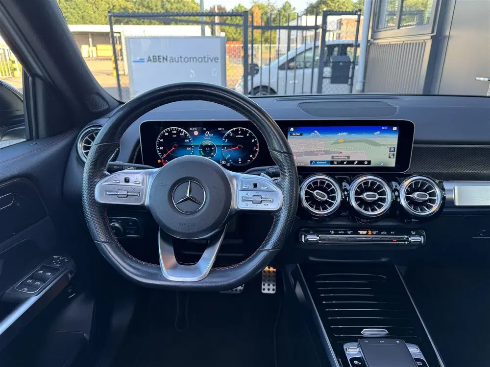 Mercedes-Benz GLB 200 Business Solution AMG (PANO uit 2020, foto 6