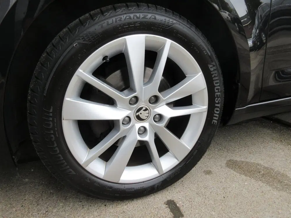 Skoda Octavia 1.0 TSI Style Business uit 2019, foto 12
