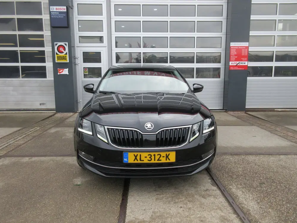 Skoda Octavia 1.0 TSI Style Business uit 2019, foto 3