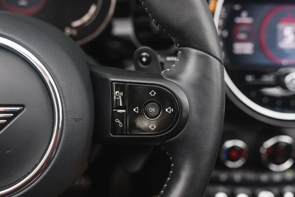 Mini Cabrio Cooper S JCW Rockingham GT Automaat uit 2023, foto 13