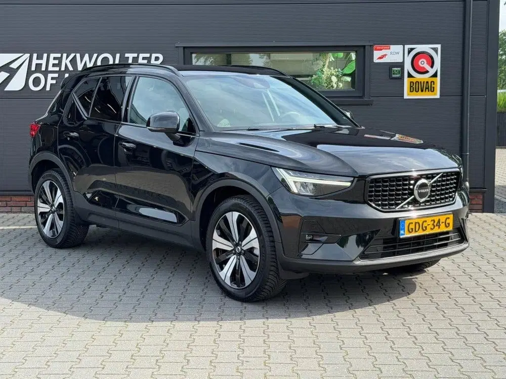 Volvo XC40 1.5 T5 Plus Dark uit 2022, foto 5