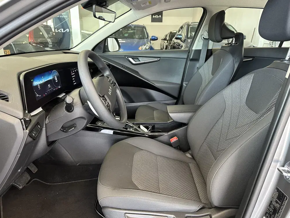 Kia Niro Light Edition 64.8 kWh uit 2024, foto 2
