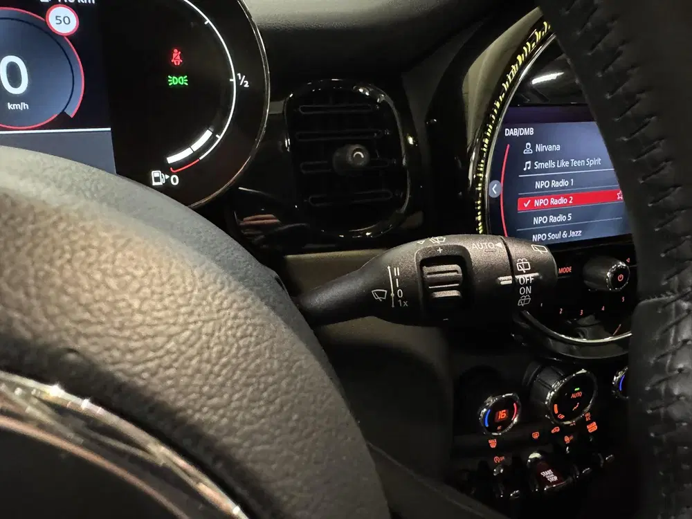 Mini Cooper 1.5 Cooper Camden Edition Automaat uit 2023, foto 14