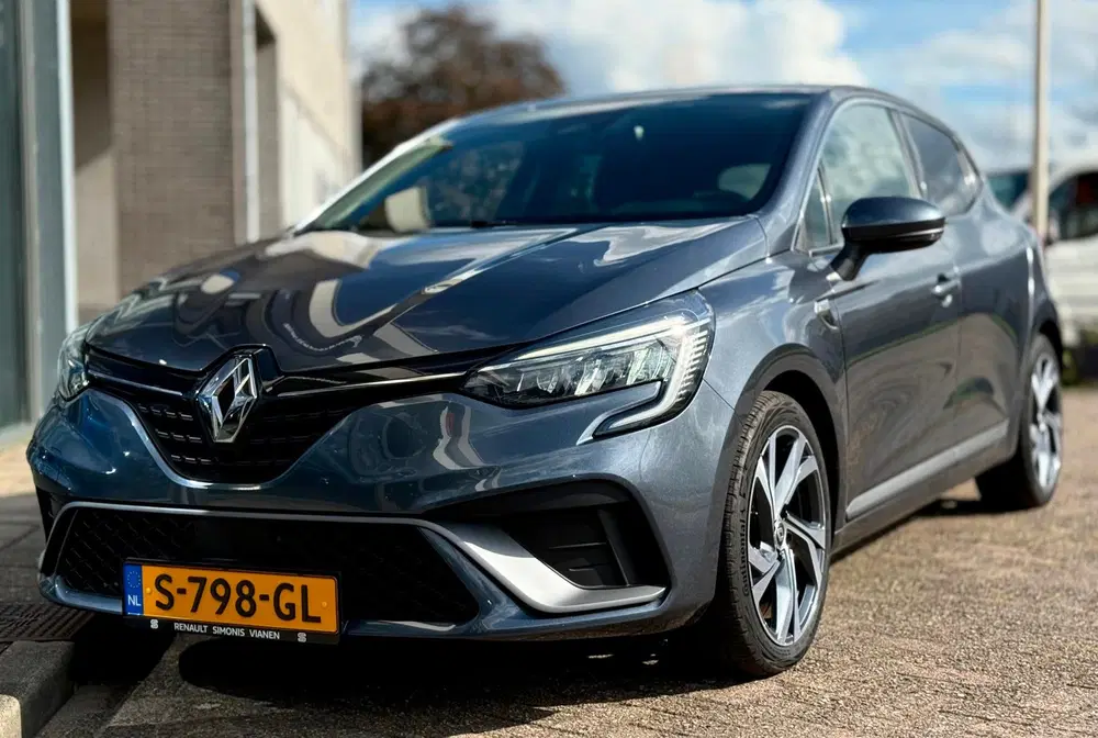 Renault Clio 1.6 E-Tech Hybrid 140 R.S. Line uit 2022, foto 14
