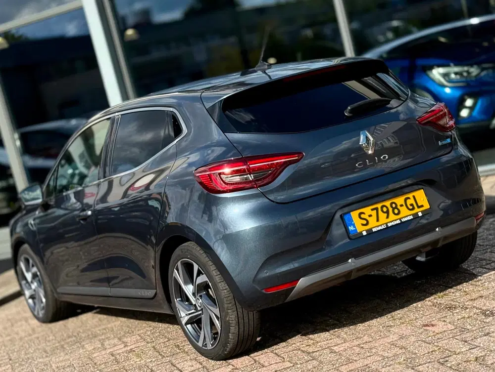 Renault Clio 1.6 E-Tech Hybrid 140 R.S. Line uit 2022, foto 15