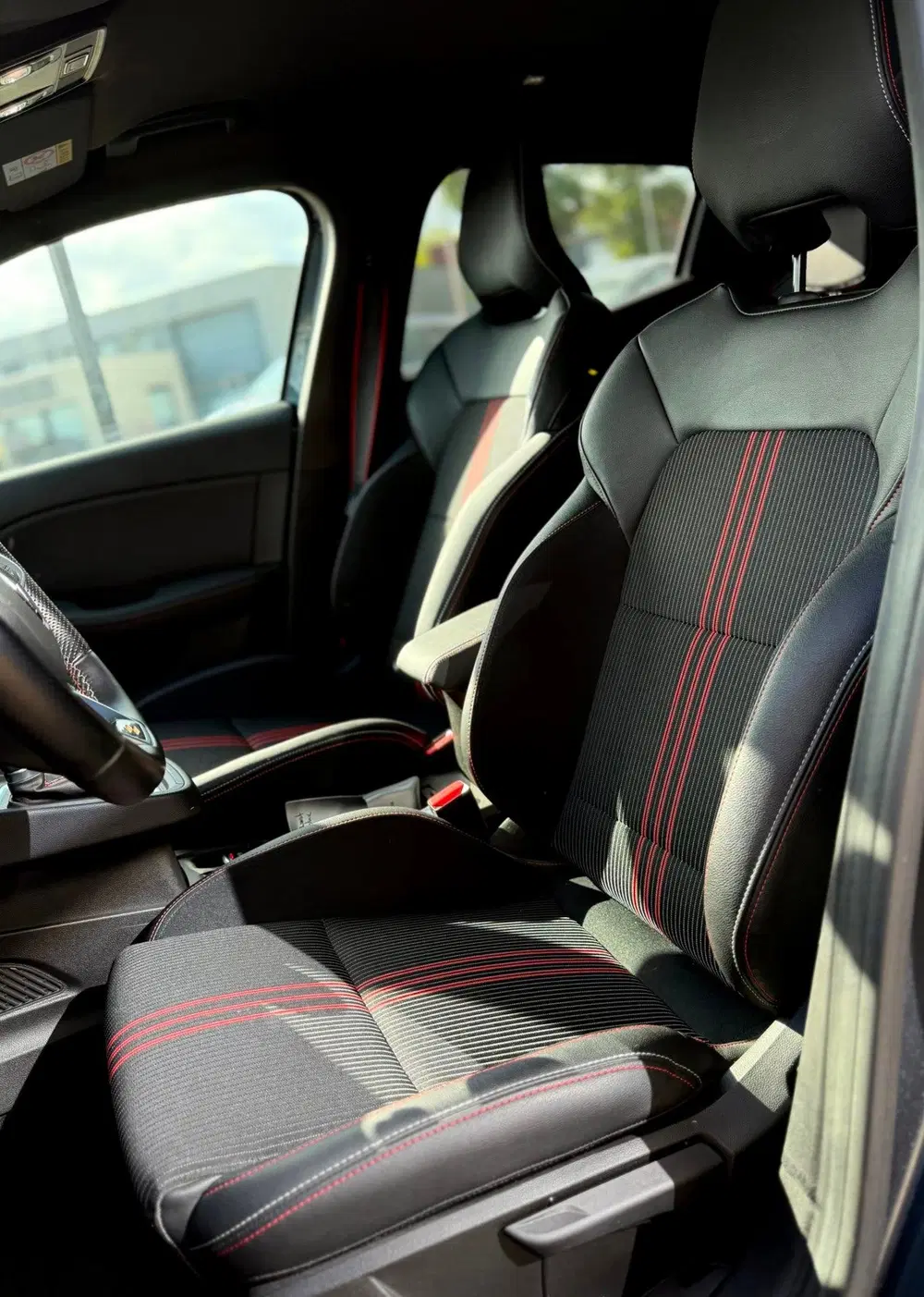 Renault Clio 1.6 E-Tech Hybrid 140 R.S. Line uit 2022, foto 6