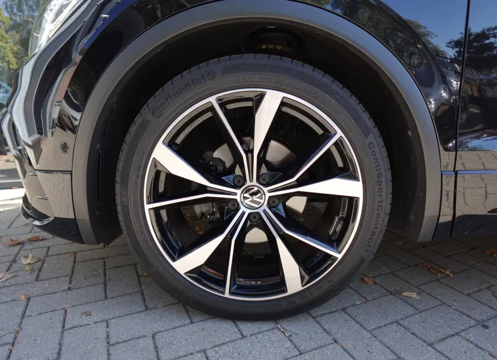 Volkswagen Tiguan 1.5 TSI R-Line PANO KEYLESS CAM uit 2023, foto 11