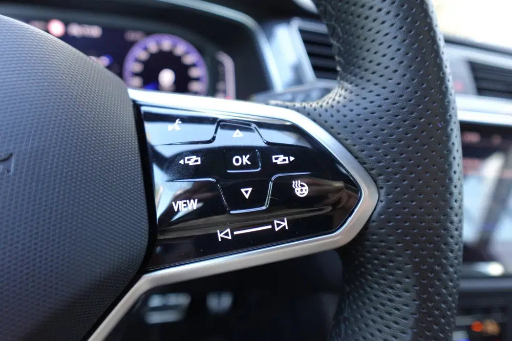 Volkswagen Tiguan 1.5 TSI R-Line PANO KEYLESS CAM uit 2023, foto 15