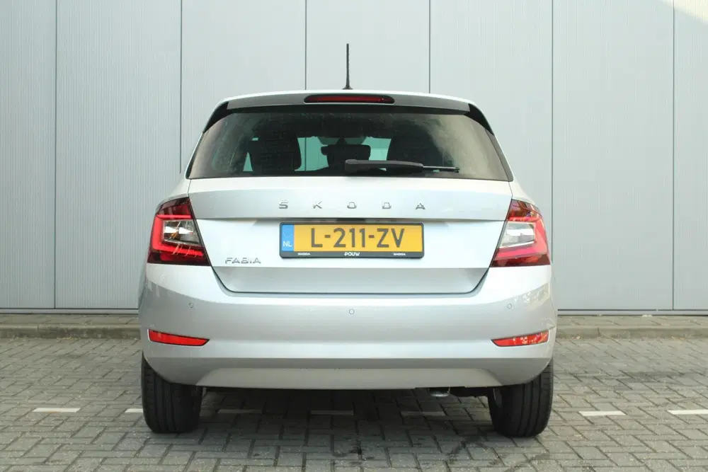 Skoda Fabia 1.0 95pk TSI DSG Ambition uit 2021, foto 14