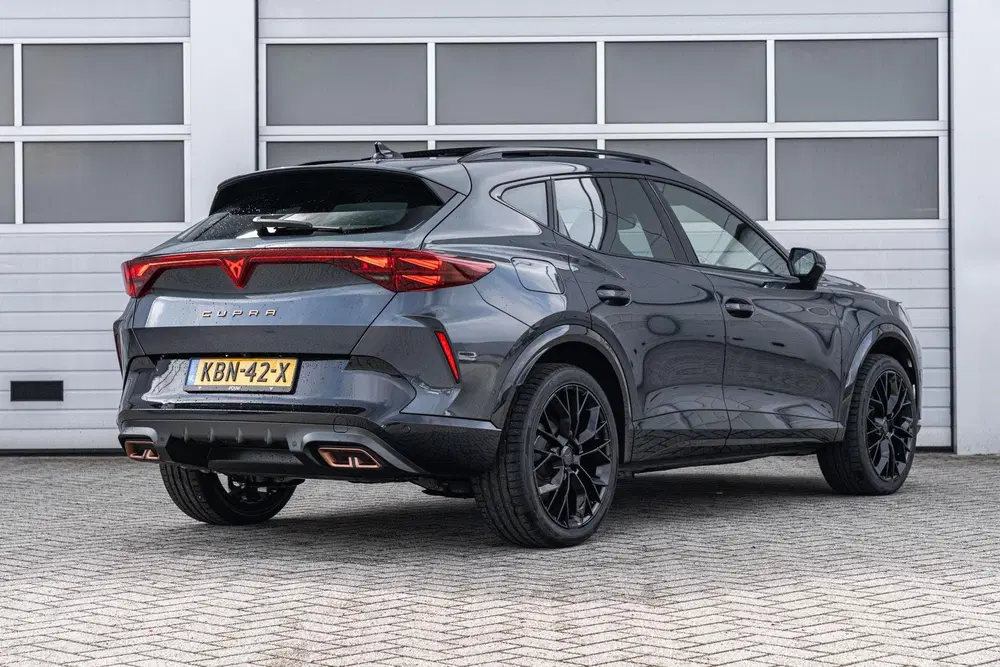 Cupra Formentor 1.5 TSI e-Hybrid 204pk Business uit 2026, foto 2