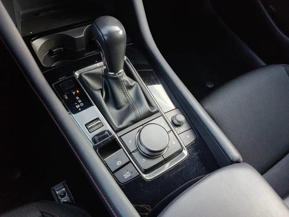 Mazda 3 CAMERA uit 2024, foto 11