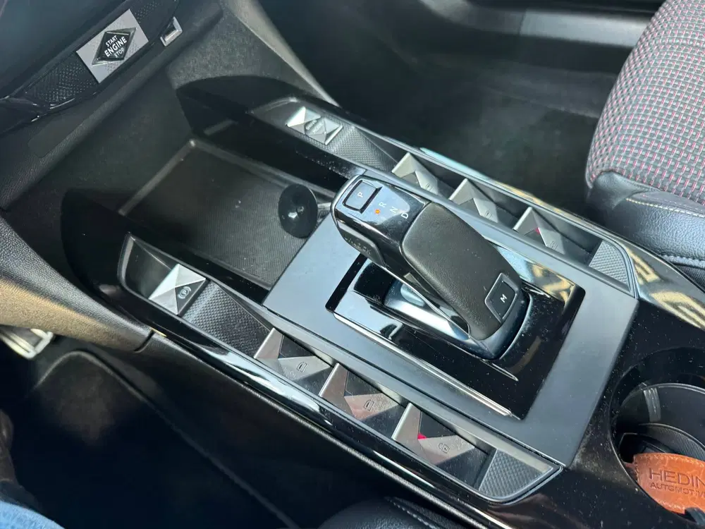 DS Automobiles DS 3 Crossback DS 3 Crossback 1.2 PureTech Performance Li uit 2019, foto 14