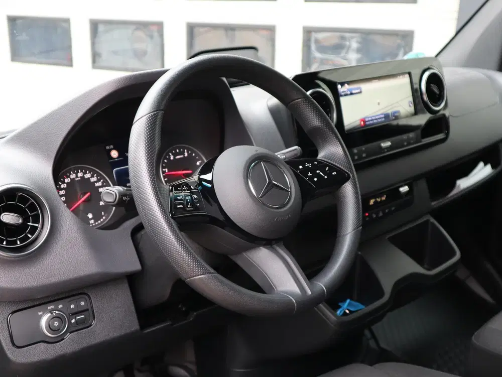Mercedes-Benz Sprinter 317 CDI Automaat L2H2 LED uit 2024, foto 13