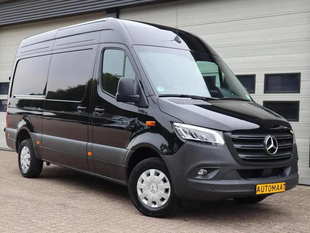 Mercedes-Benz Sprinter 317 CDI Automaat L2H2 LED uit 2024, foto 2