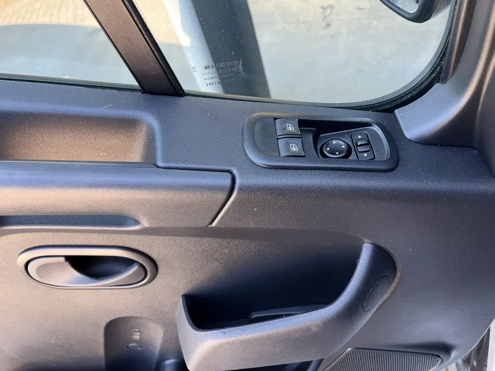 Renault Master E-Tech L2H2 52 kWh 100% electrische 162km uit 2023, foto 9