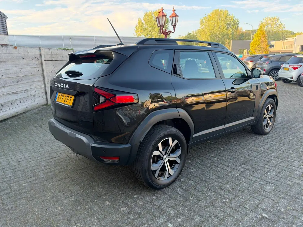 Dacia Duster 1.6 Hybrid 140 Expression uit 2025, foto 3