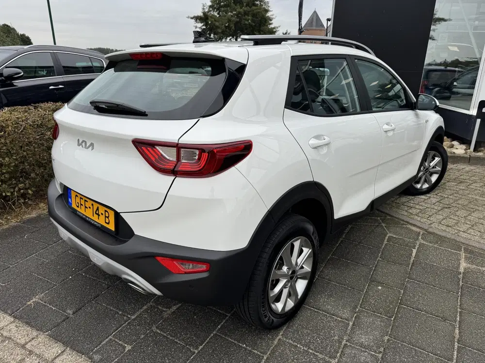 Kia Stonic 1.0 T-GDi MHEV DynamicLine uit 2024, foto 4
