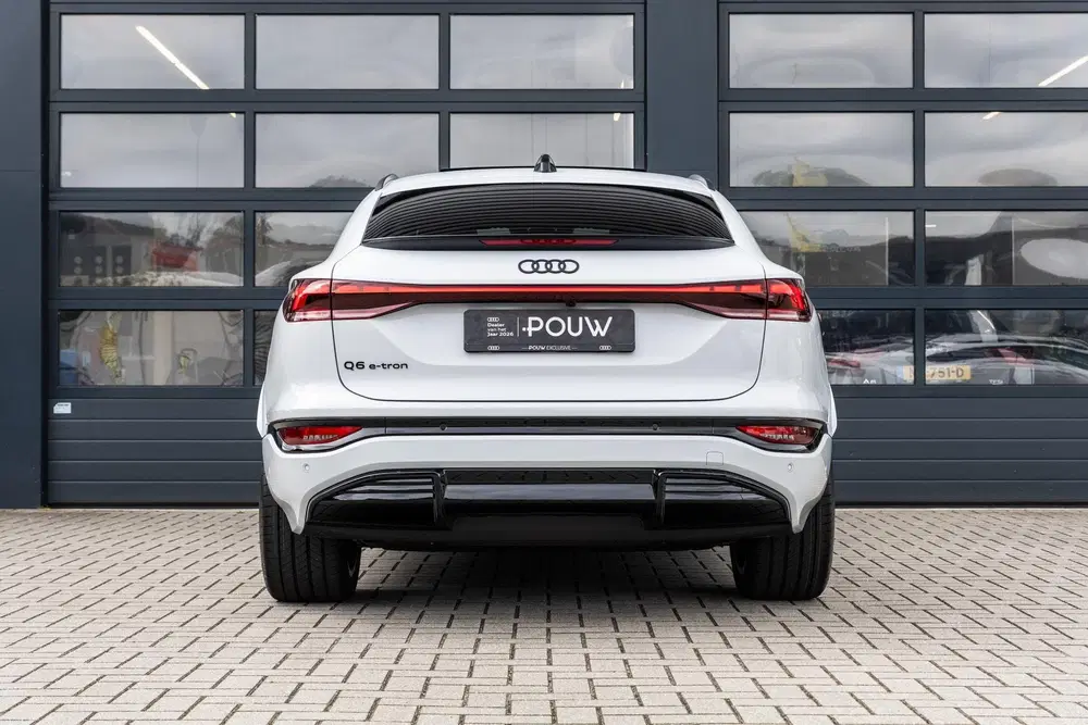 Audi Q6 e-tron 252pk S Edition 83 kWh uit 2026, foto 10
