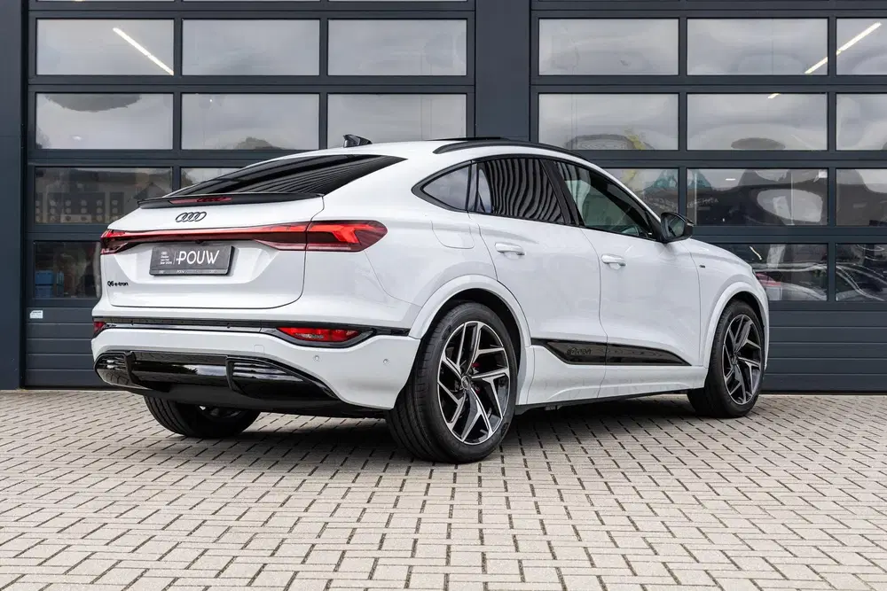 Audi Q6 e-tron 252pk S Edition 83 kWh uit 2026, foto 2