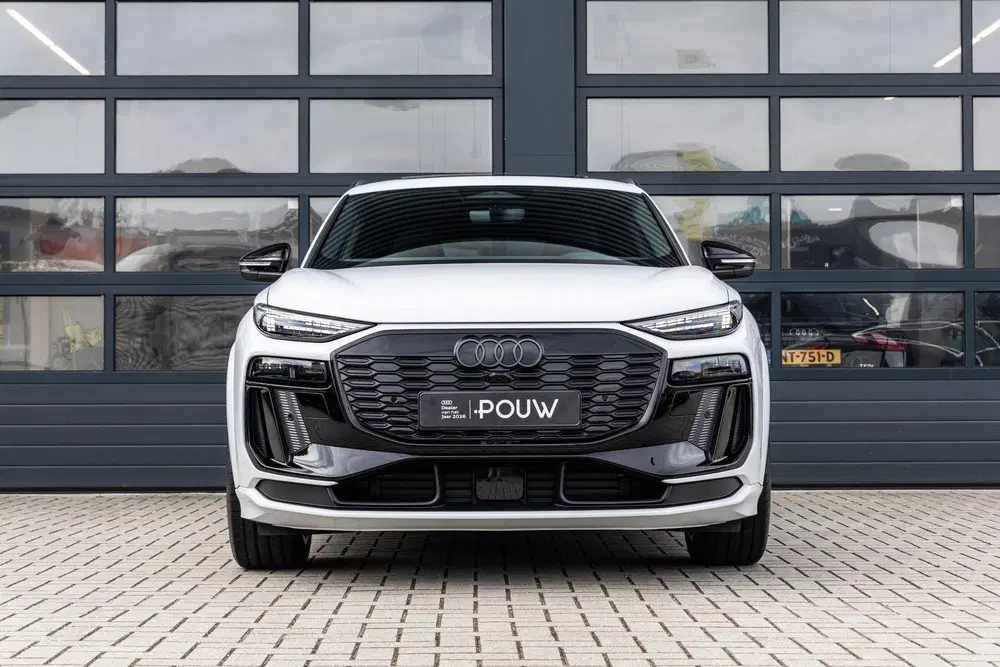 Audi Q6 e-tron 252pk S Edition 83 kWh uit 2026, foto 8