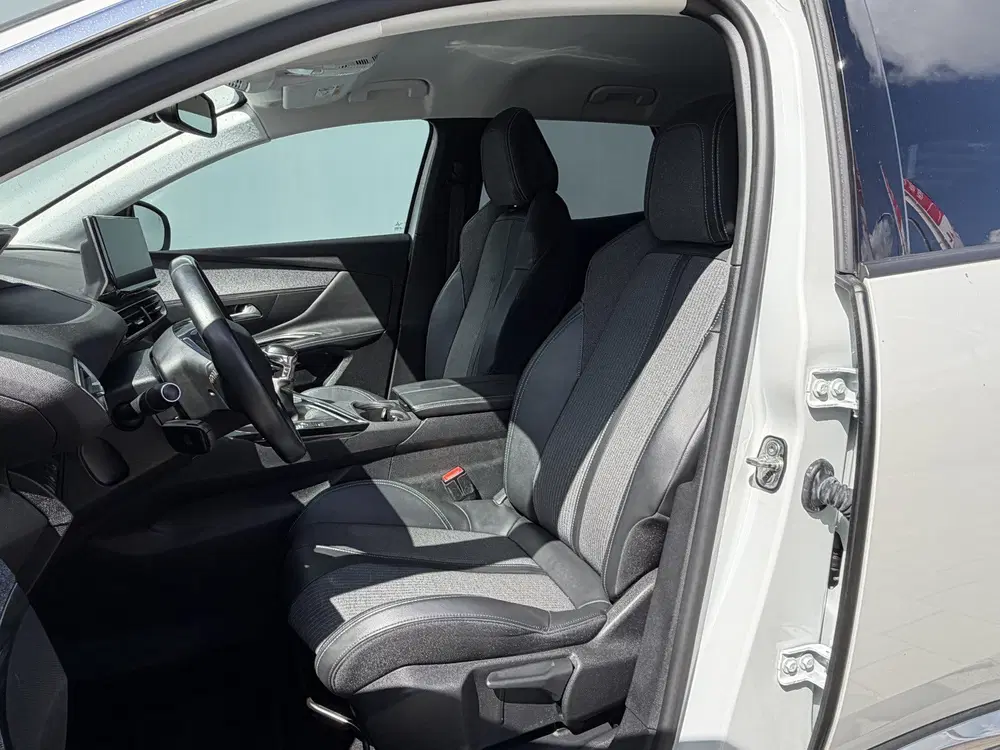 Peugeot 3008 BWJ 2021 uit 2021, foto 4