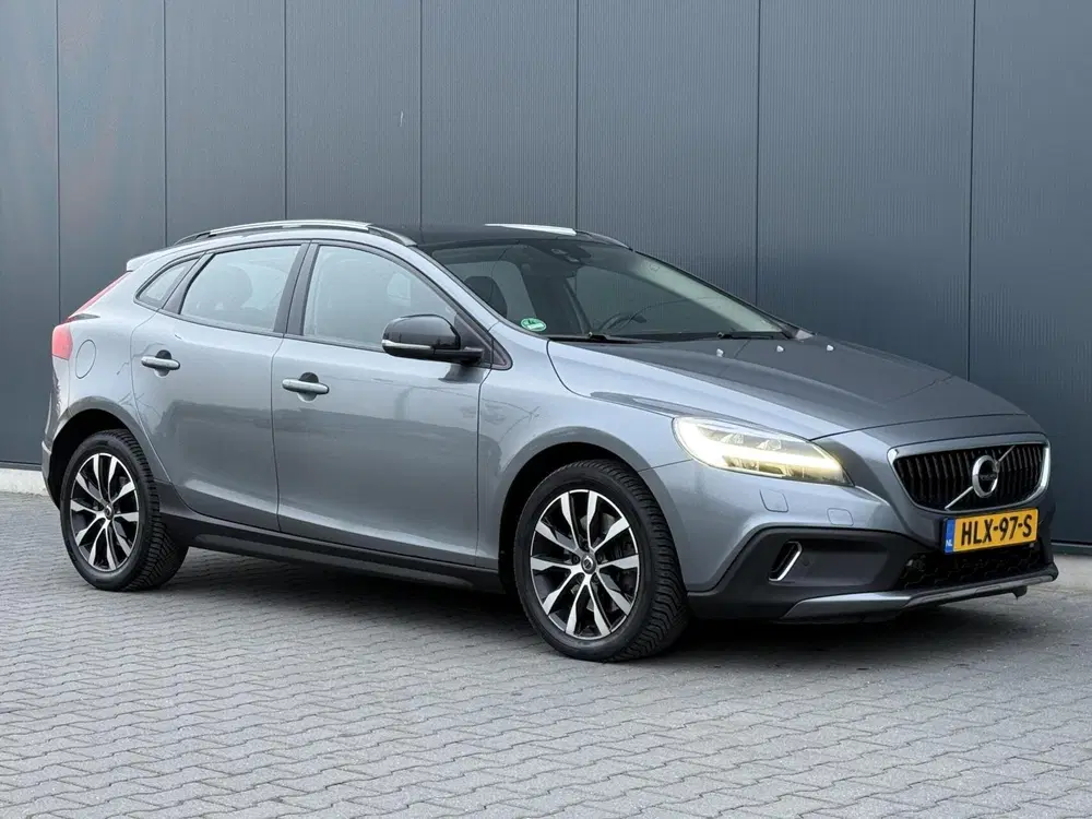 Volvo V40 Cross Country 2.0 D2 Nordic+ Full Led uit 2019, foto 10