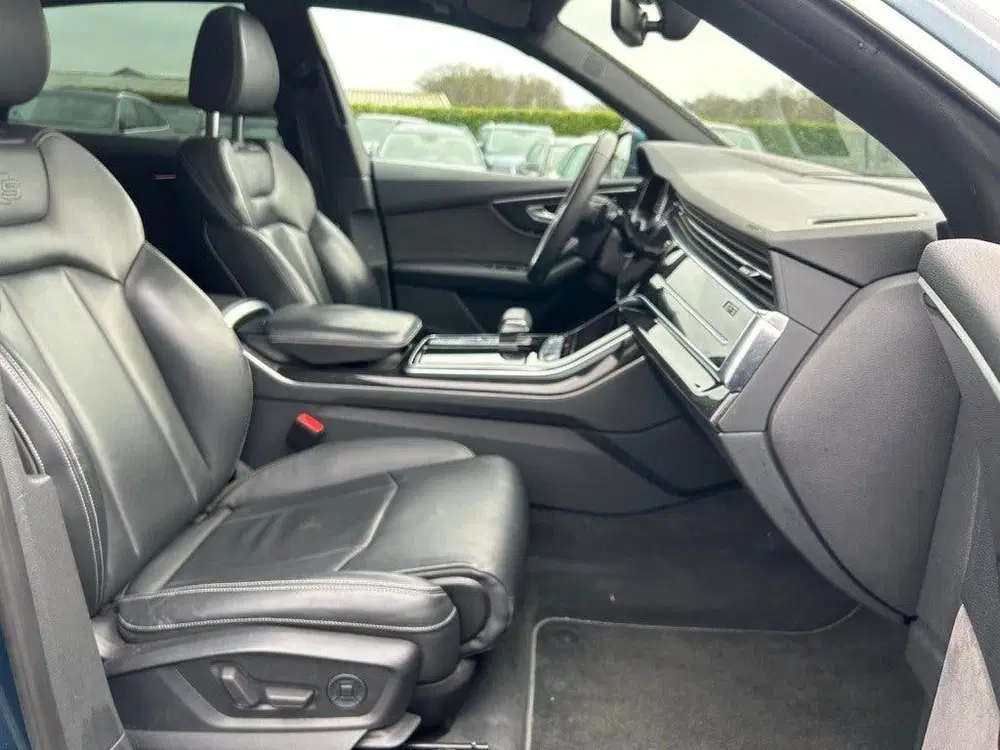 Audi Q8 50 TDI Quattro S-Line uit 2019, foto 9
