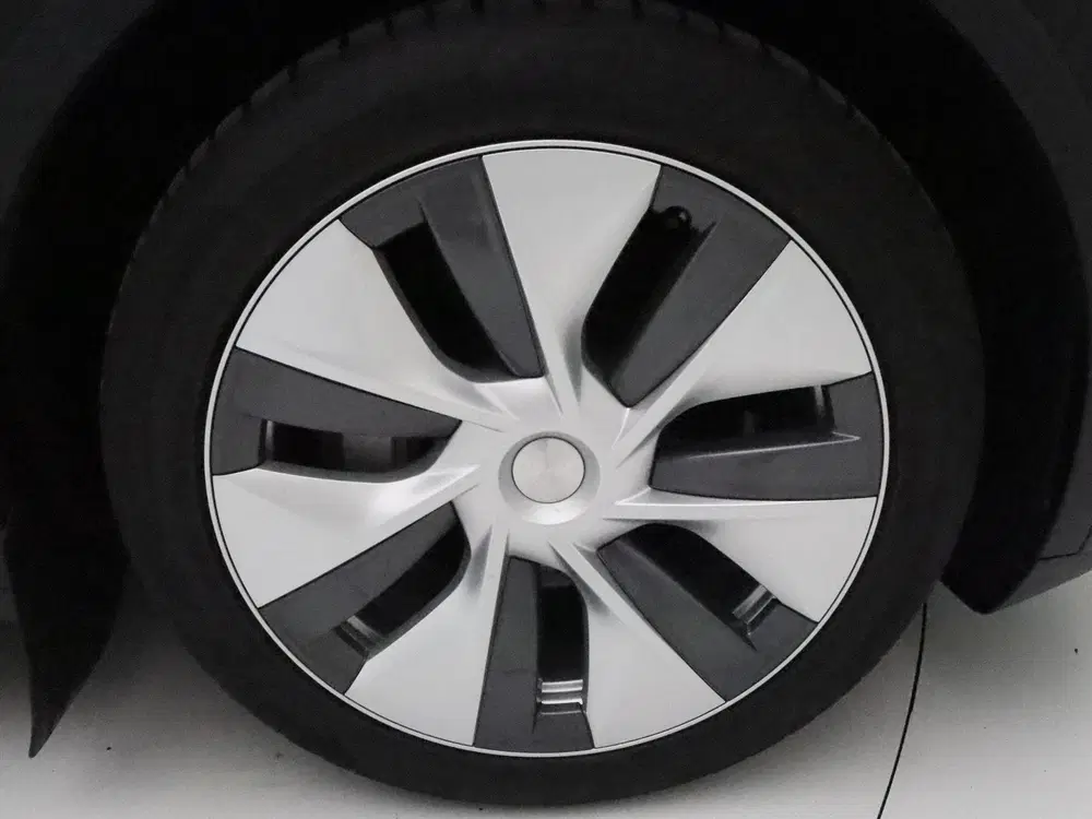 Tesla Model Y Long Range AWD 75kWh 351pk 92.5% SoH [ AMD uit 2023, foto 11