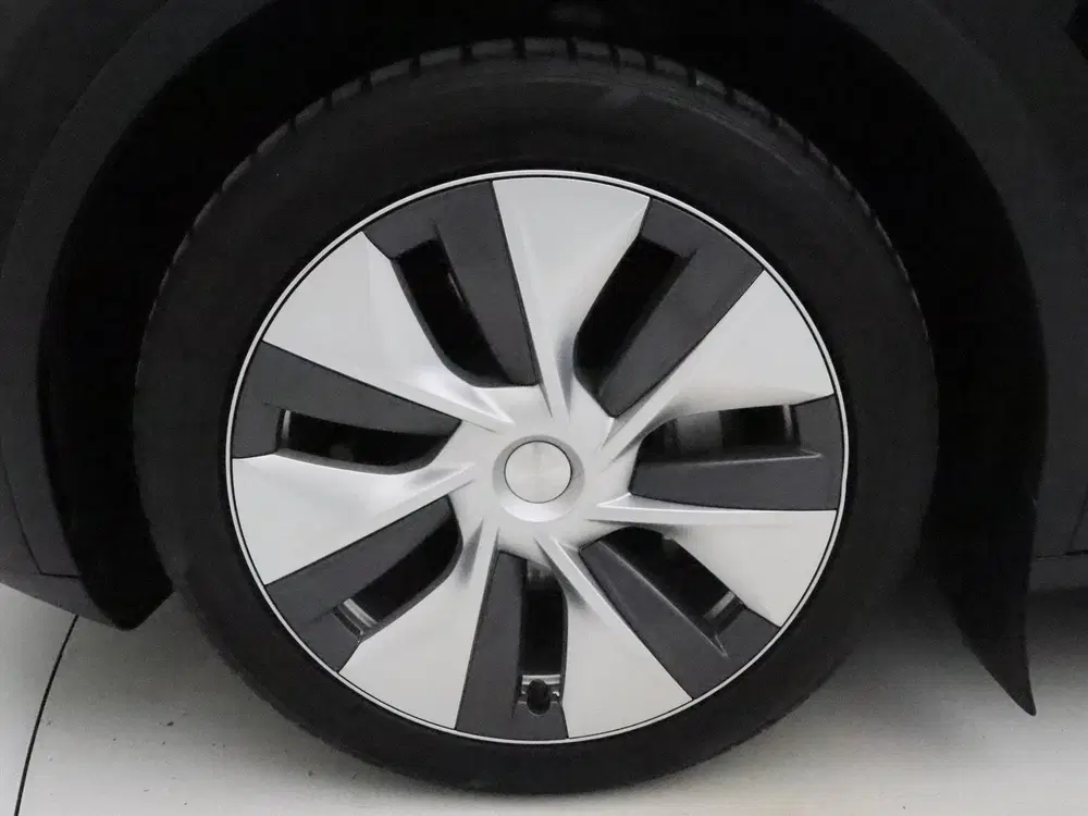 Tesla Model Y Long Range AWD 75kWh 351pk 92.5% SoH [ AMD uit 2023, foto 12