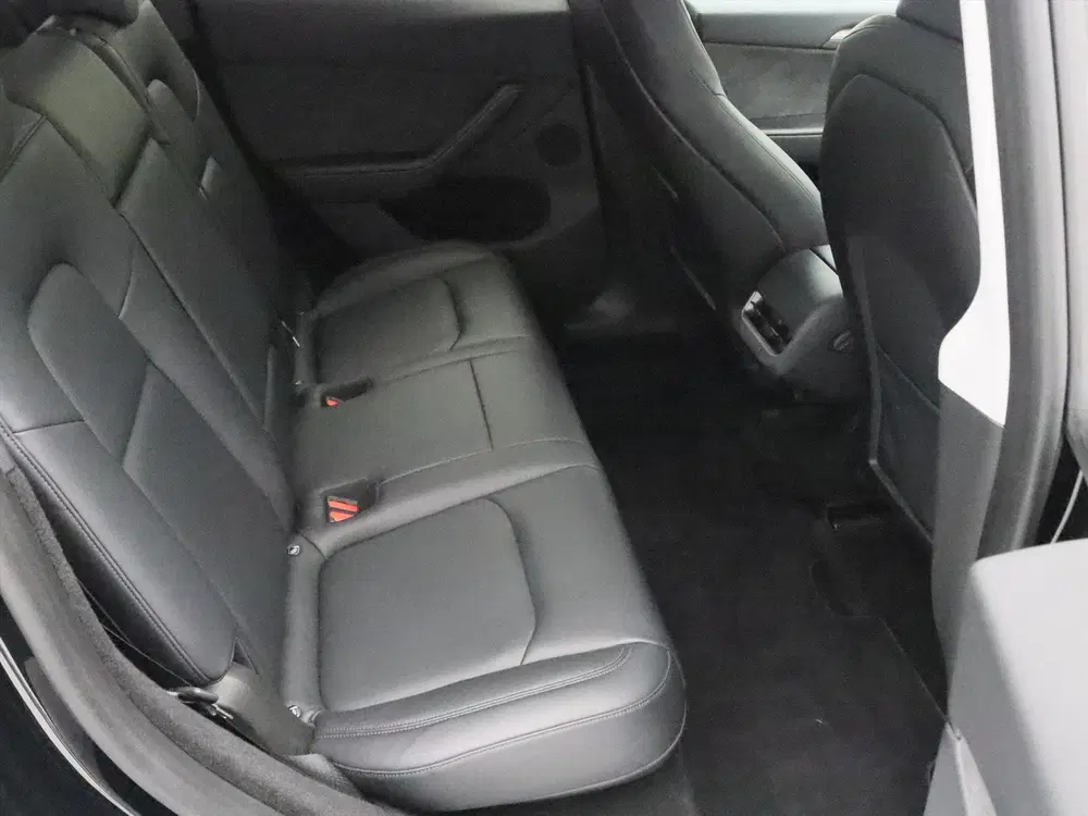 Tesla Model Y Long Range AWD 75kWh 351pk 92.5% SoH [ AMD uit 2023, foto 15