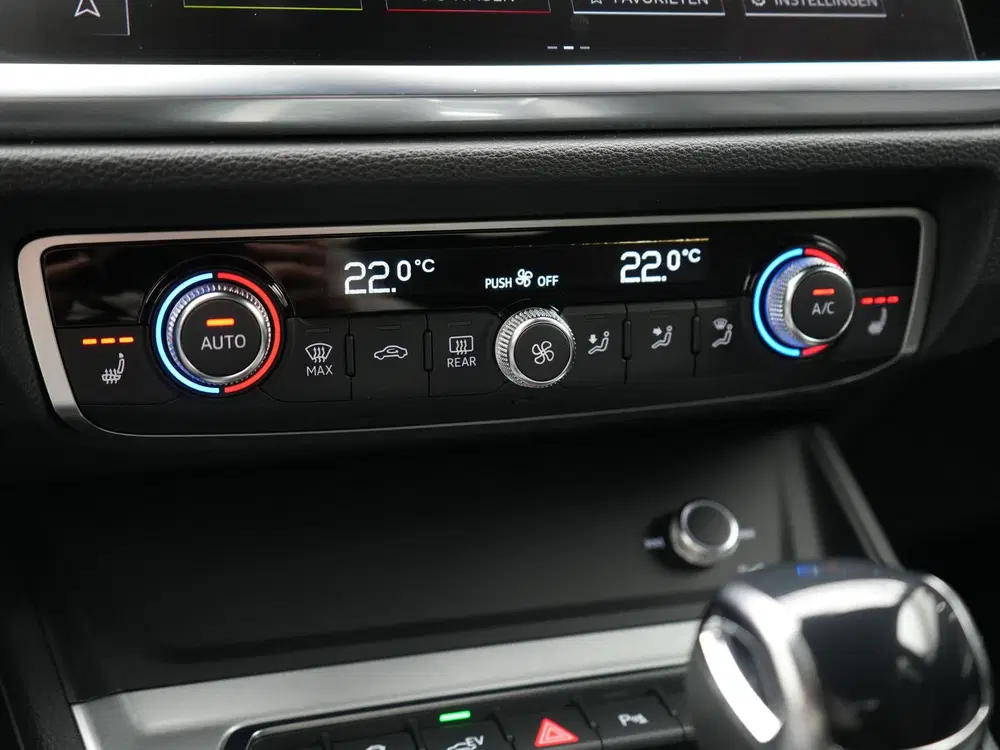Audi Q3 45 TFSI e S Line PHEV 245pk Dealer O.H. uit 2024, foto 8