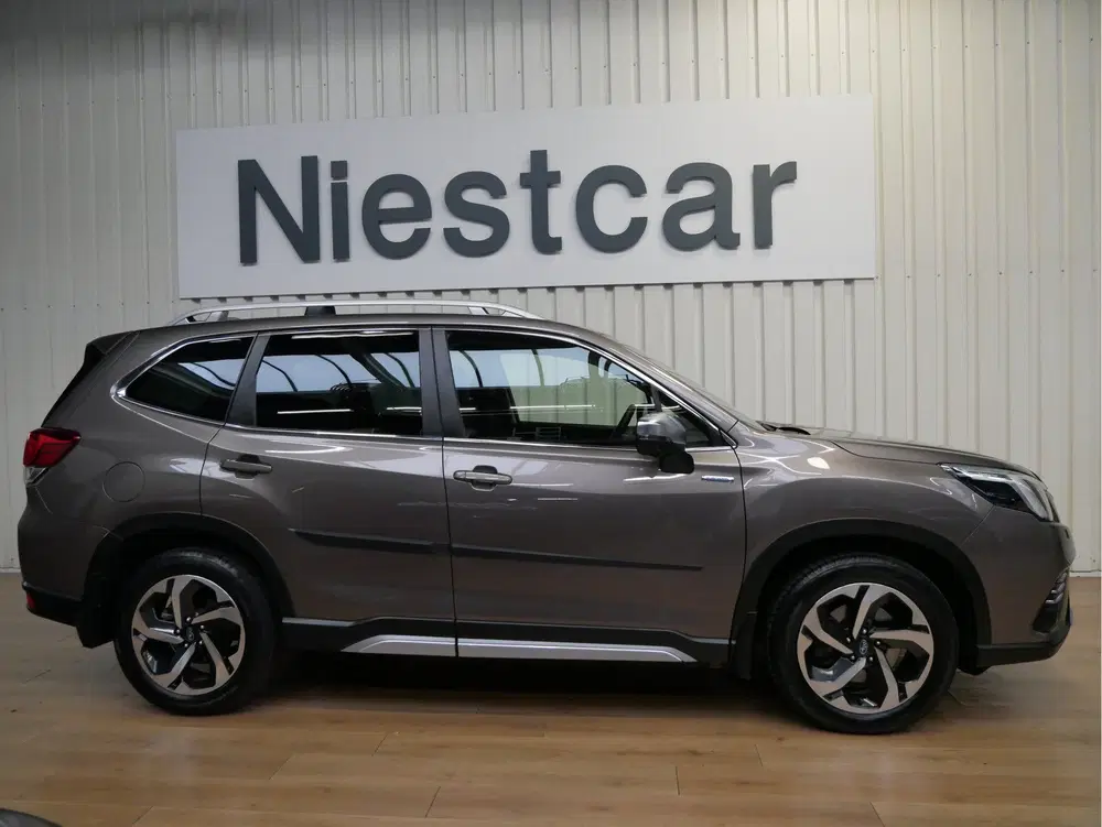 Subaru Forester 2.0i e-BOXER Premium Eye-Sight uit 2023, foto 2