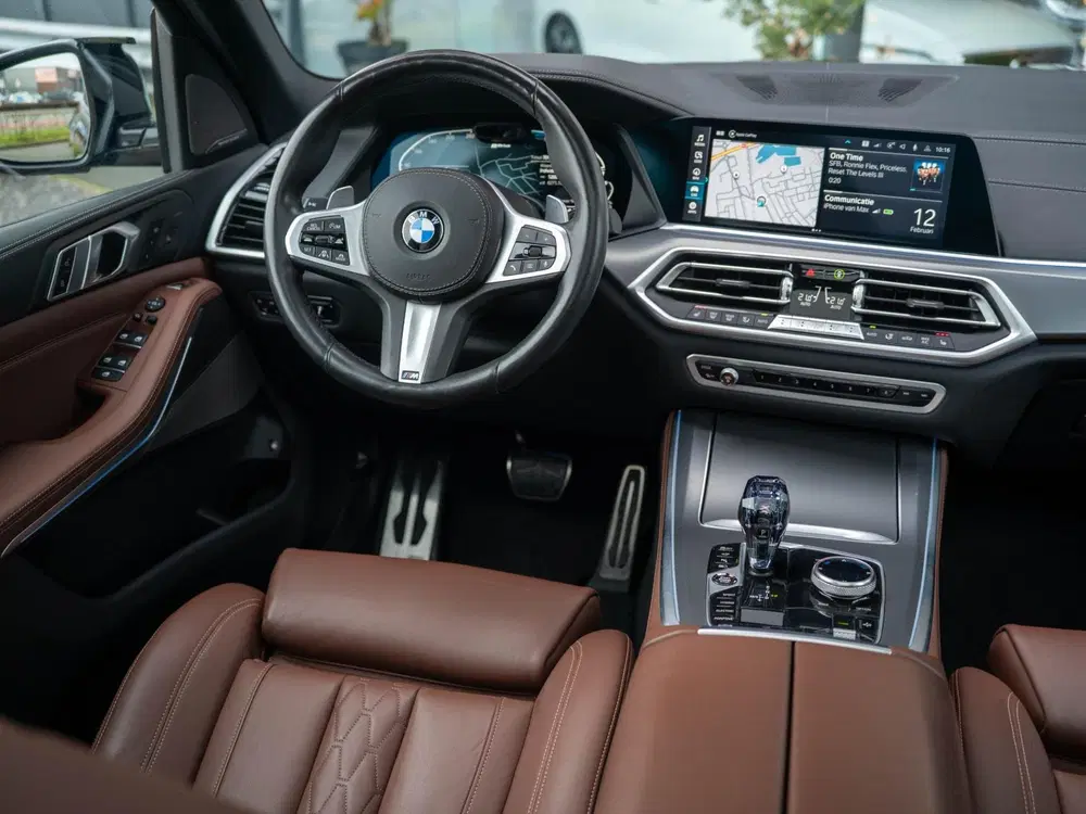 BMW X5 XDrive45e High Executive M-sport uit 2020, foto 14