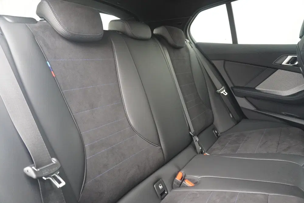 BMW 1-serie 5-deurs 120 uit 2026, foto 11