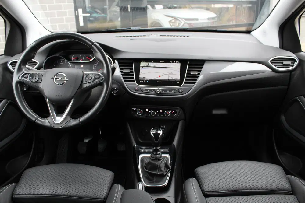 Opel Crossland 1.2 Turbo Elegance uit 2021, foto 2