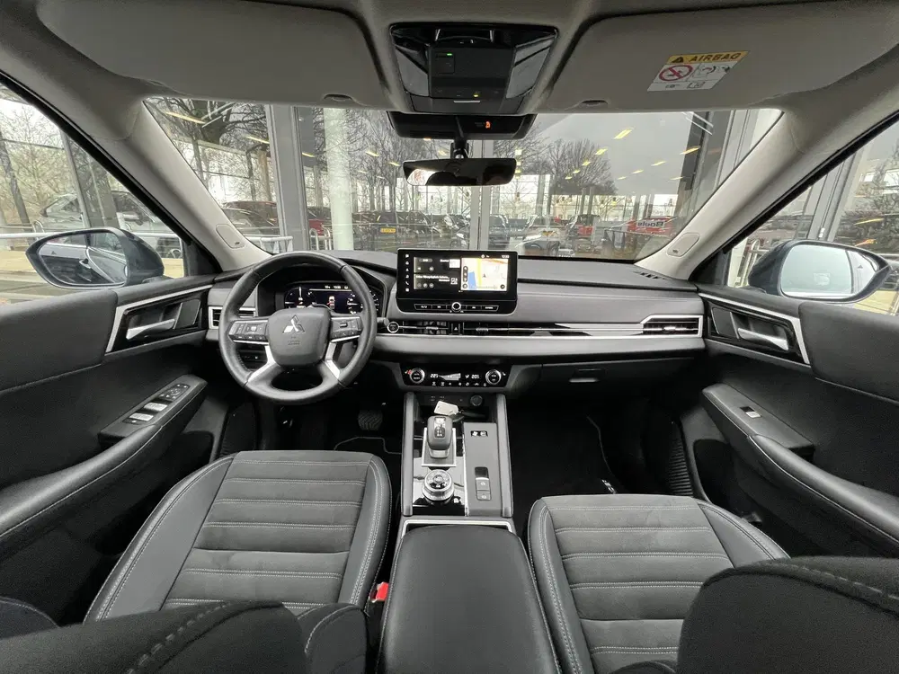 Mitsubishi Outlander 2.4 PHEV Intense 307PK uit 2025, foto 3