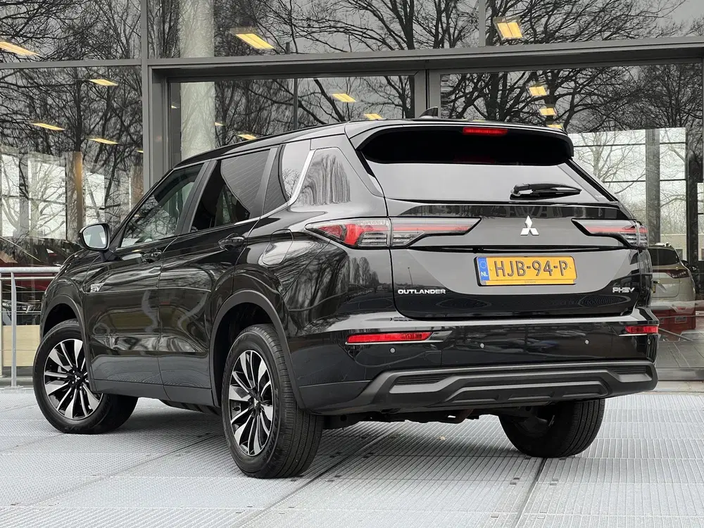 Mitsubishi Outlander 2.4 PHEV Intense 307PK uit 2025, foto 6