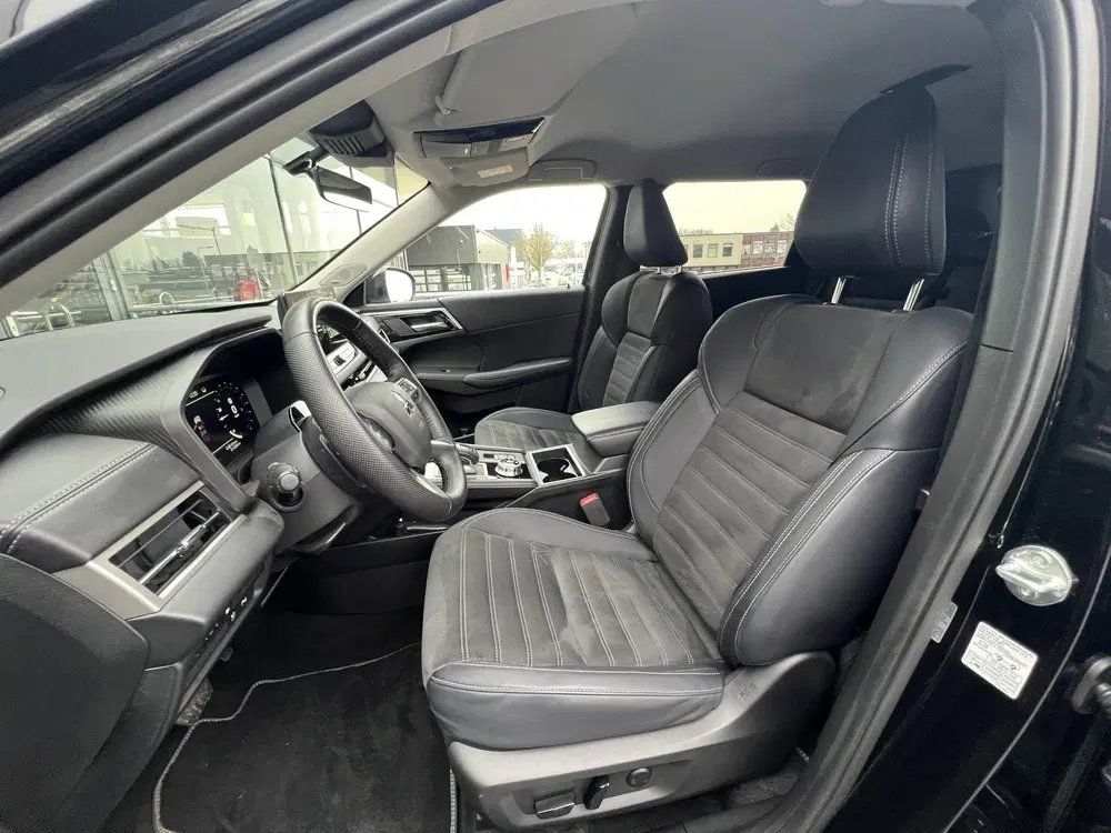 Mitsubishi Outlander 2.4 PHEV Intense 307PK uit 2025, foto 7